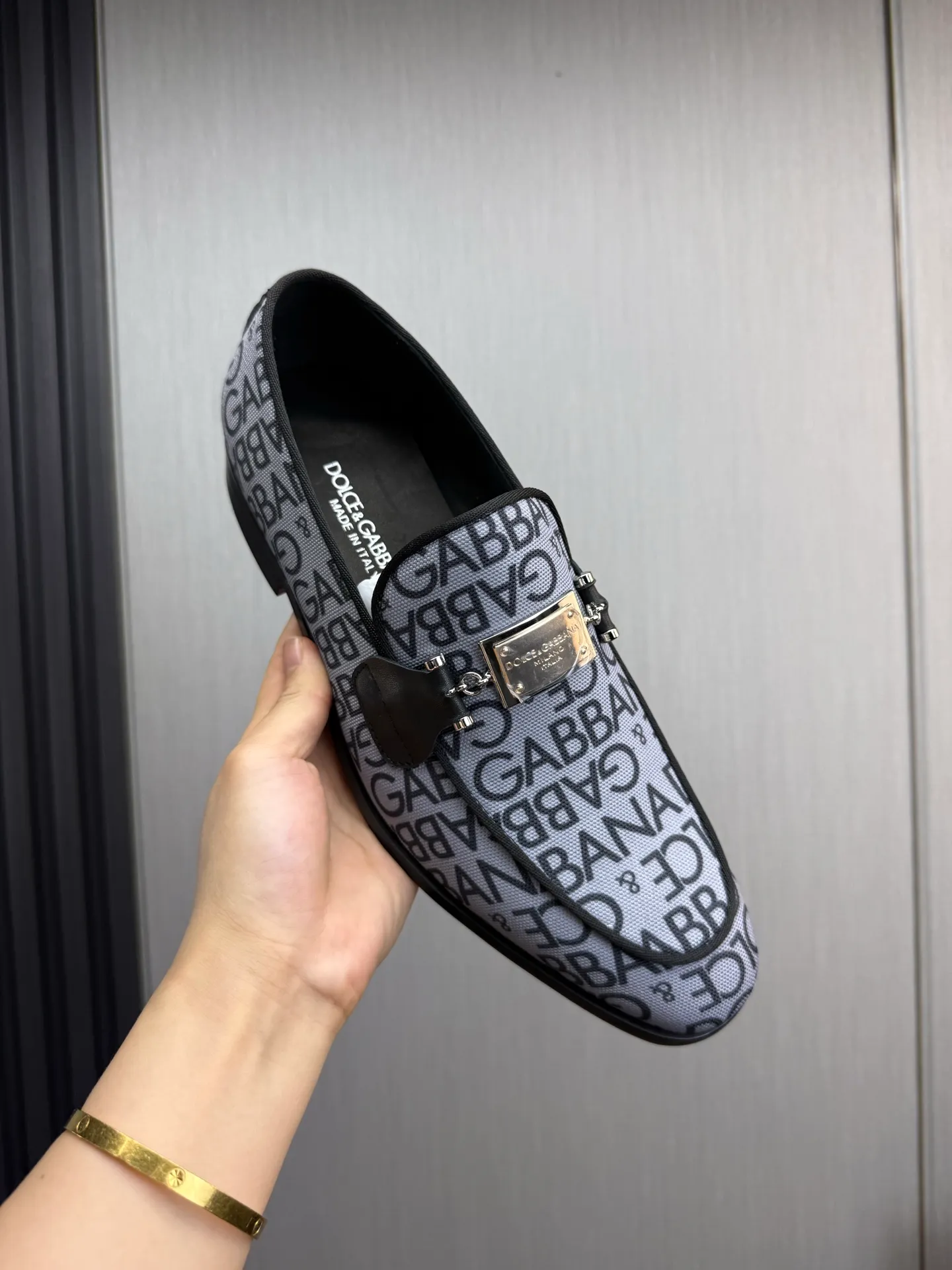 Factory price 520💰 Dolce&G .DG men's loafers👞 Classic and fashionable style, embellished with personalized DG logo. Imported cowhide, open-edge beaded cowhide, cowhide lining, original non-slip and wear-resistant outsole Size: 39-44 (customized at 38.45)